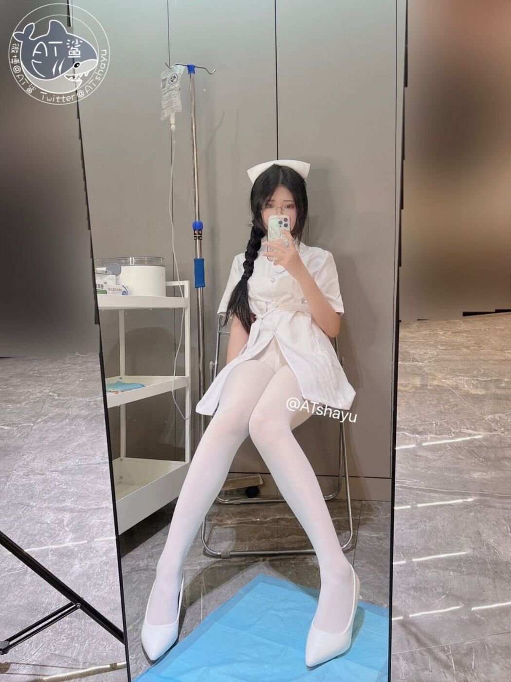 Coser@AT鲨 – 白丝护士 Part02 (71P)