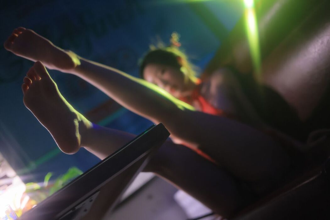 Dongeuran 동그란 – Hong Kong Part03 (52P)