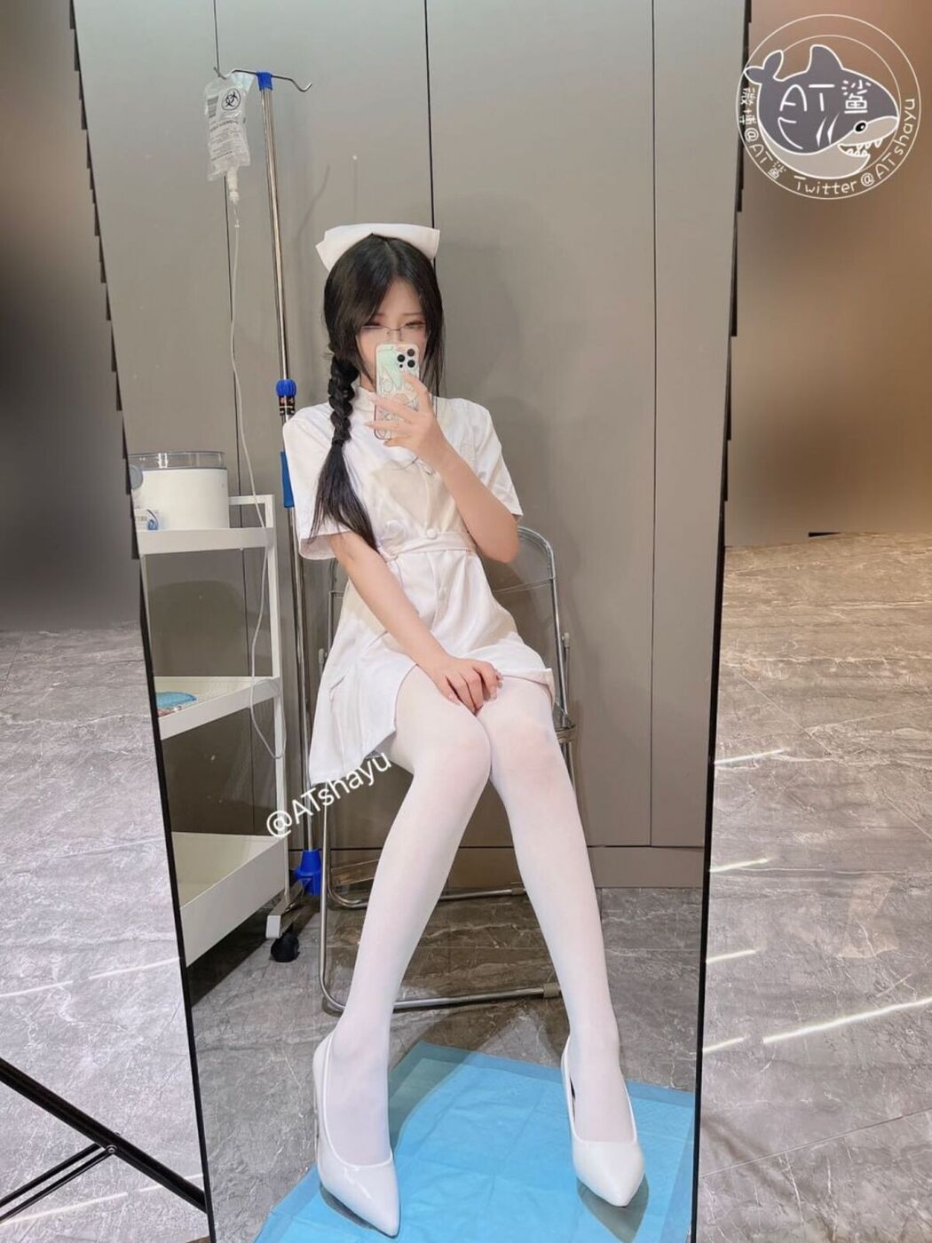 Coser@AT鲨 – 白丝护士 Part02 (71P)
