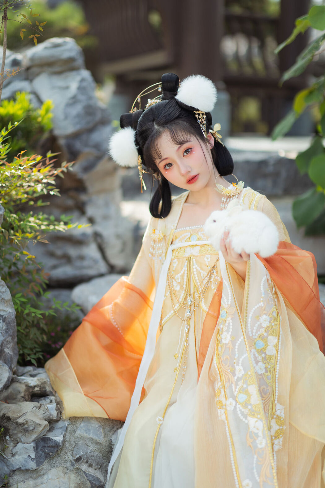 YiTuYu艺图语 Vol.8661 Yi Zhi Nian Gao Jing (15P)