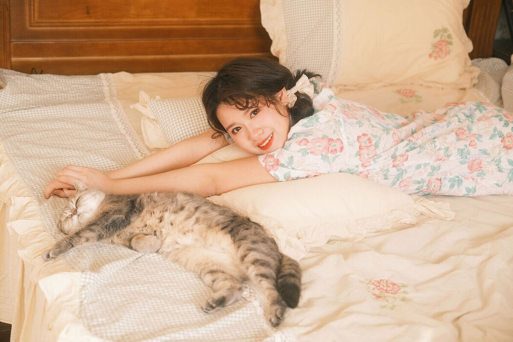 YiTuYu艺图语 Vol.8654 Li Zhi (16P)