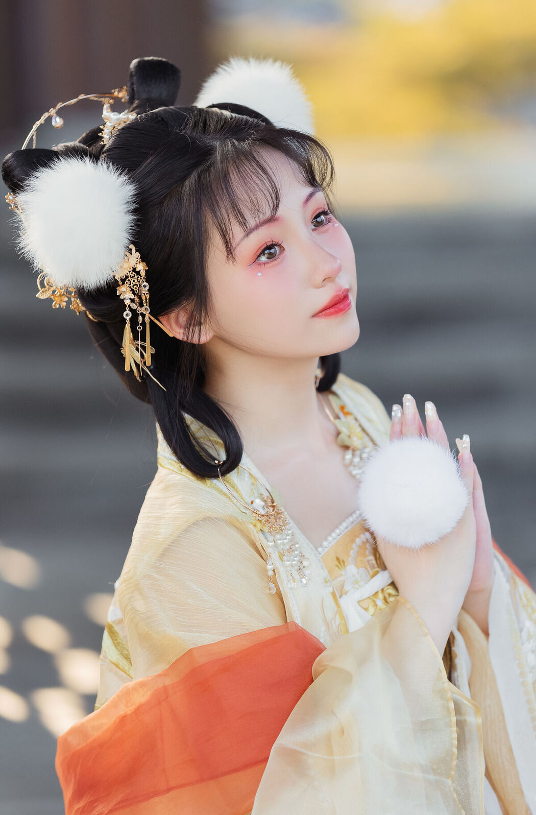 YiTuYu艺图语 Vol.8661 Yi Zhi Nian Gao Jing (15P)