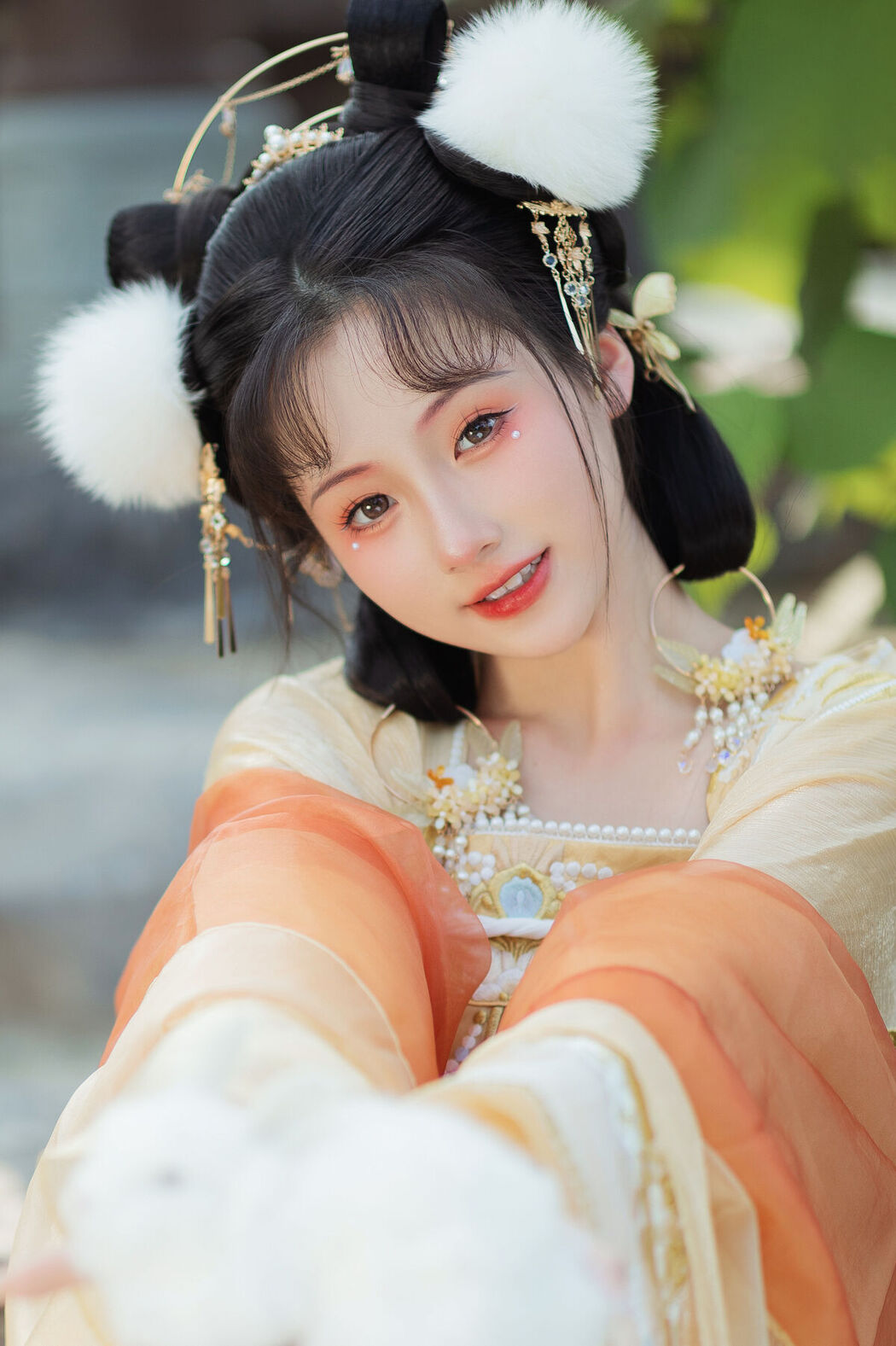 YiTuYu艺图语 Vol.8661 Yi Zhi Nian Gao Jing (15P)