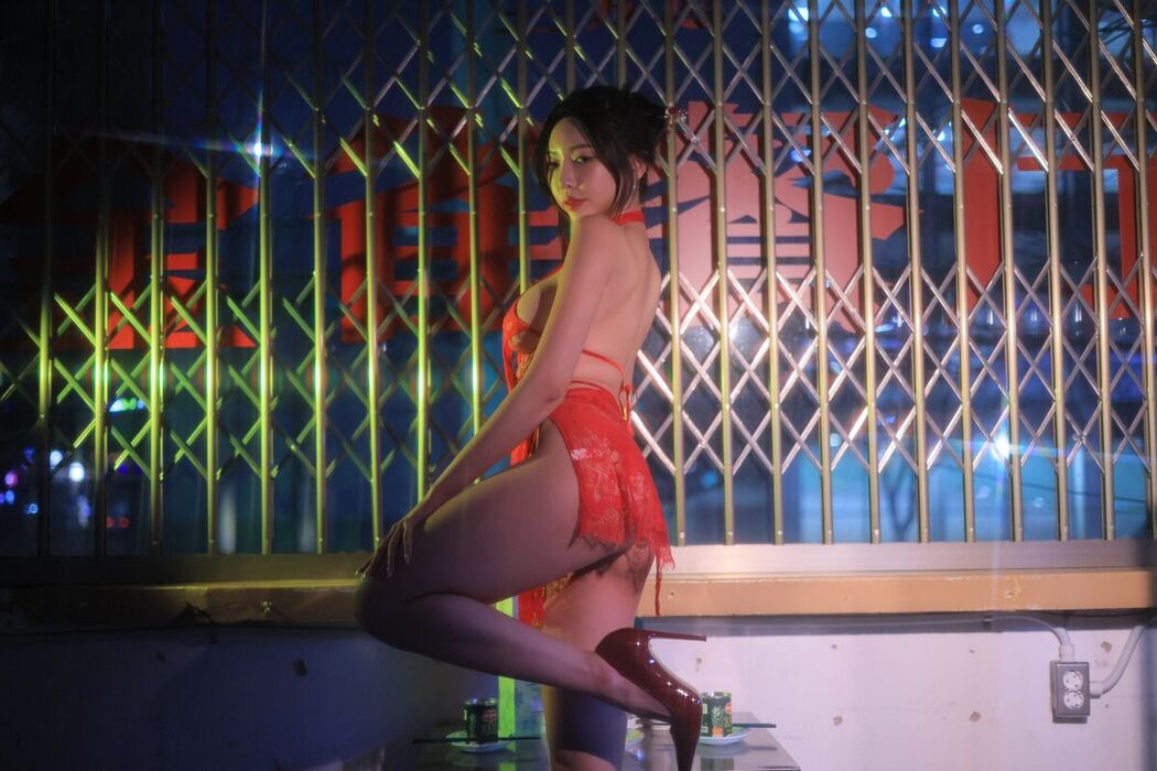 Dongeuran 동그란 – Hong Kong Part03 (52P)