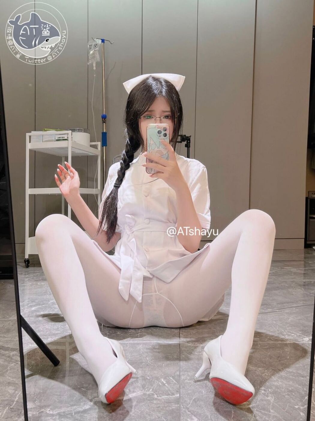 Coser@AT鲨 – 白丝护士 Part01 (72P – 2V)