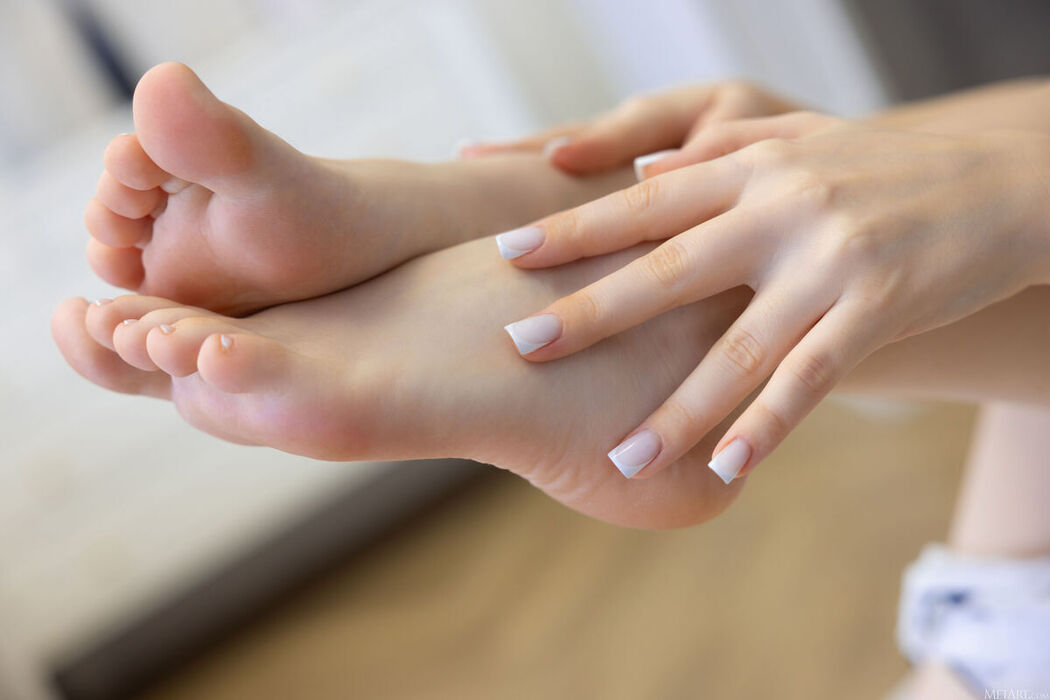 MetArt Sylvia Wise – Aim To Please Part01 (50P)