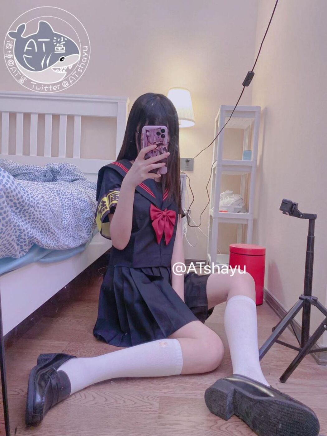 Coser@AT鲨 – 不守纪律的风纪委员 (52P – 1V)