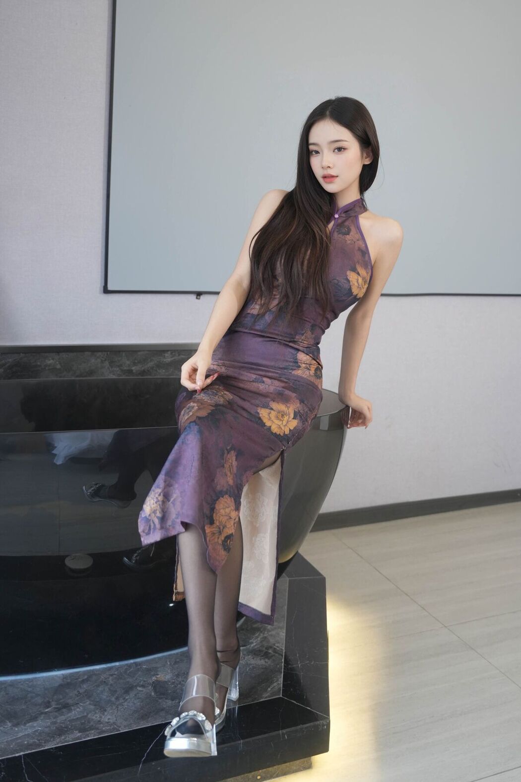 XiuRen秀人网 Uncensored Xiao Nai Jiao 小奶娇 – R18 秀人网模特 复古旗袍黑丝 Part02 (46P)