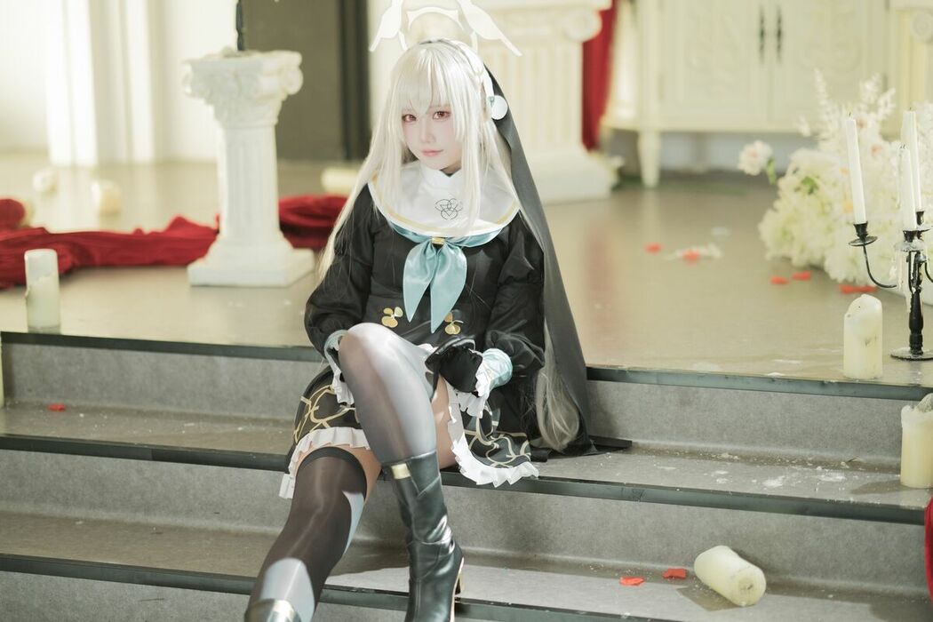 Coser@lunananya – 碧蓝档案 歌住樱子 (72P)