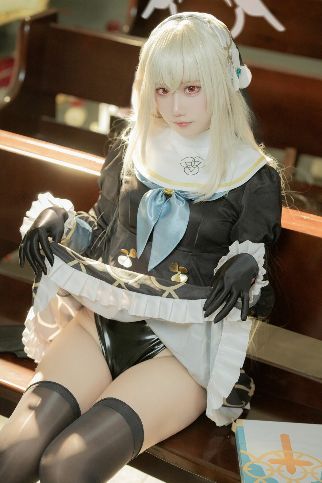 Coser@lunananya – 碧蓝档案 歌住樱子 (72P)