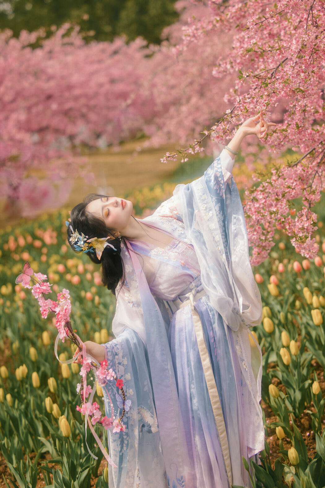 YiTuYu艺图语 Vol.8666 Xian Lu (19P)