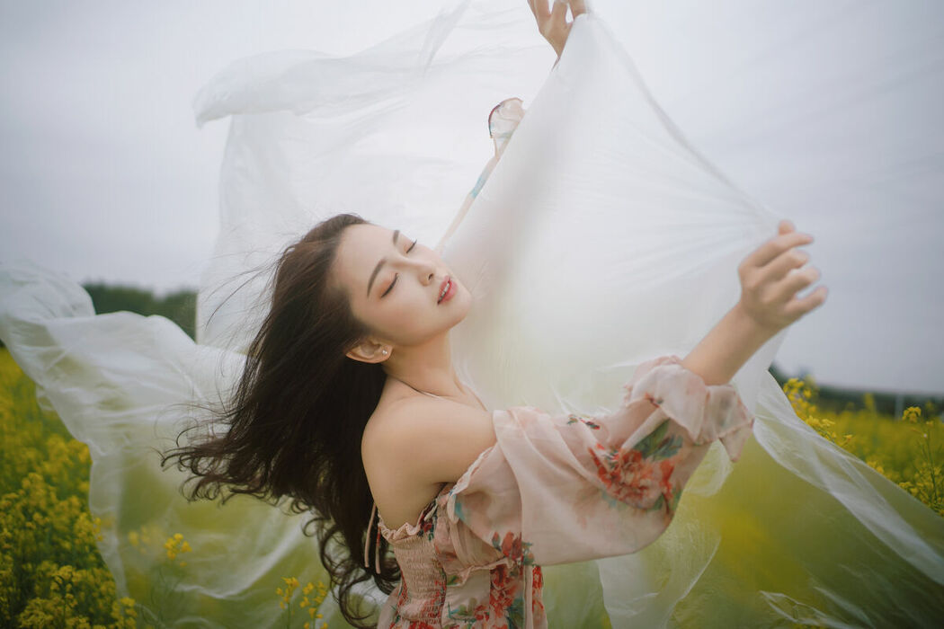 YiTuYu艺图语 Vol.8672 Ying Er YY (52P)