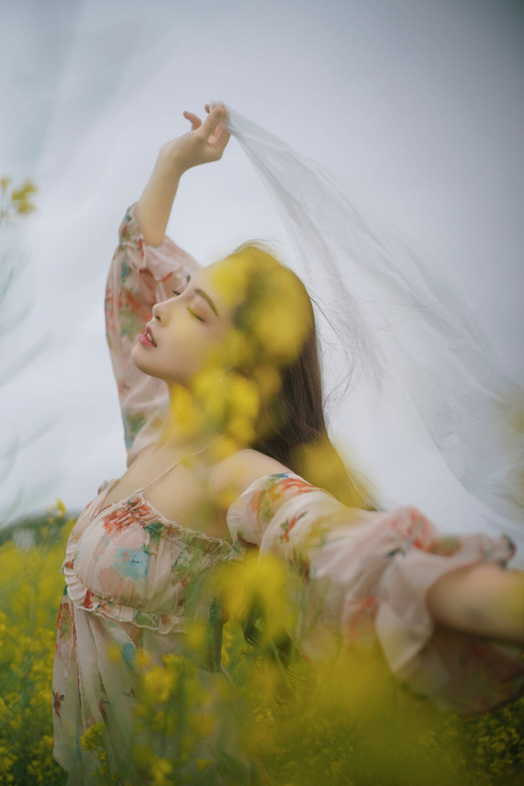 YiTuYu艺图语 Vol.8672 Ying Er YY (52P)