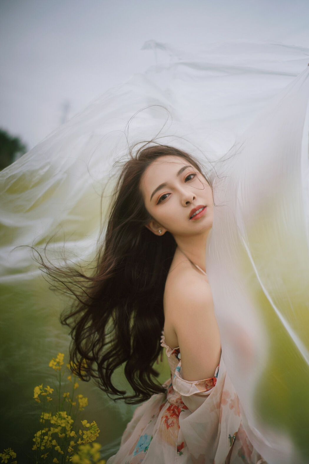 YiTuYu艺图语 Vol.8672 Ying Er YY (52P)