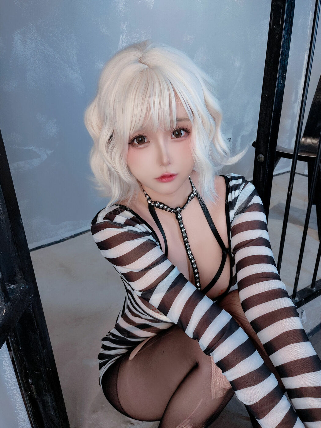 Coser@日奈娇 – 审讯室 Part01 (69P – 3V)