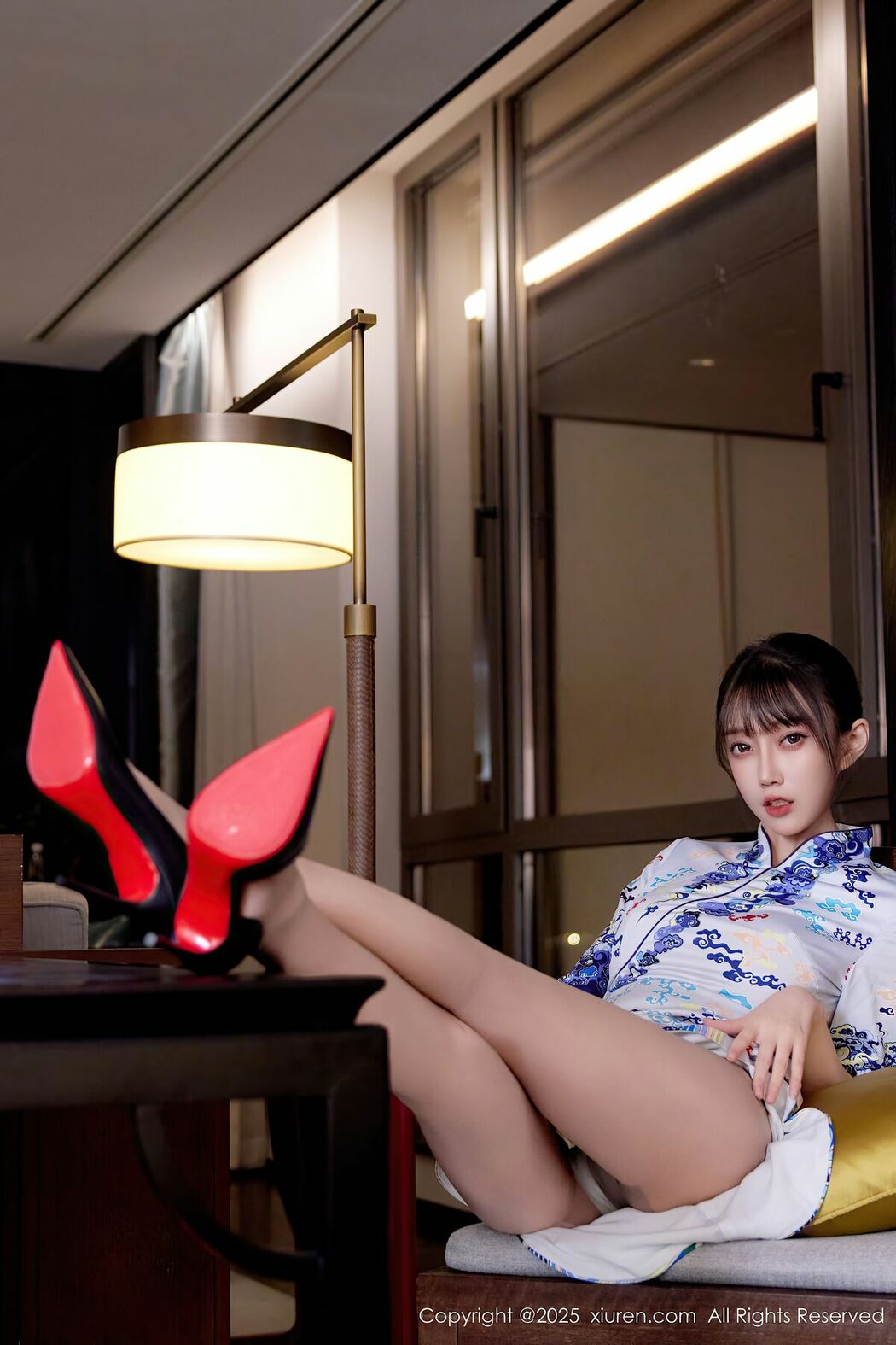 XiuRen秀人网 No.10741 Yue Er Yue Er (76P)