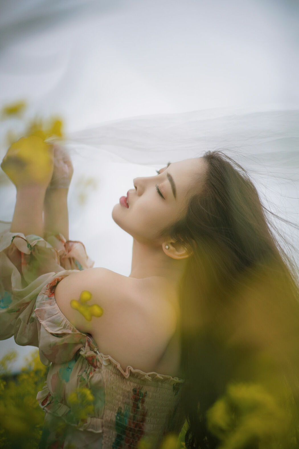 YiTuYu艺图语 Vol.8672 Ying Er YY (52P)