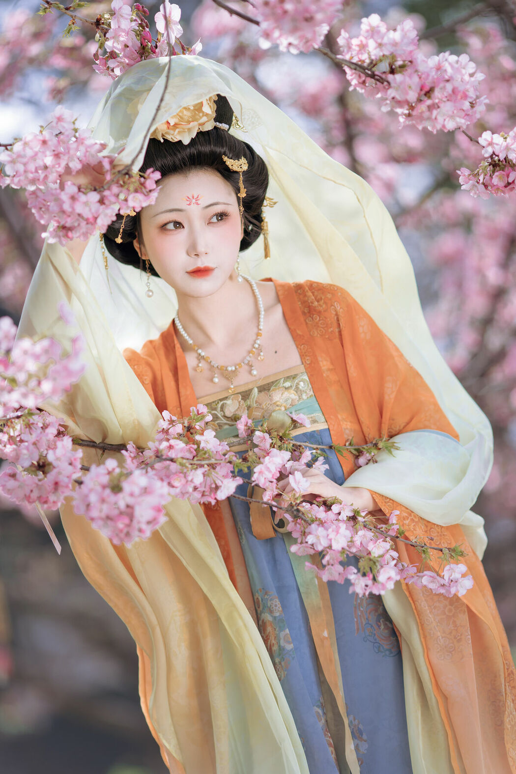 YiTuYu艺图语 Vol.8674 Qian Yue (22P)