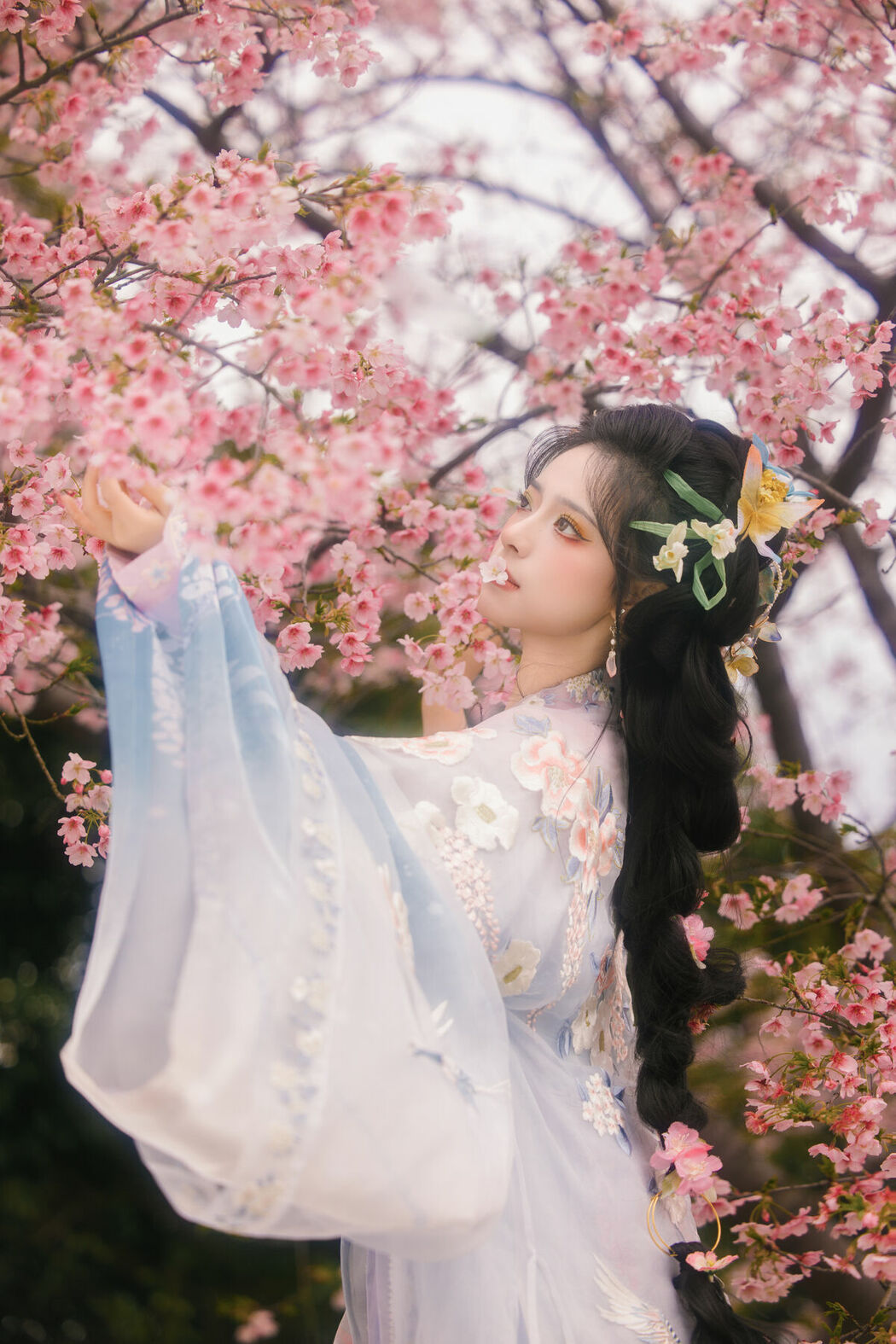 YiTuYu艺图语 Vol.8666 Xian Lu (19P)