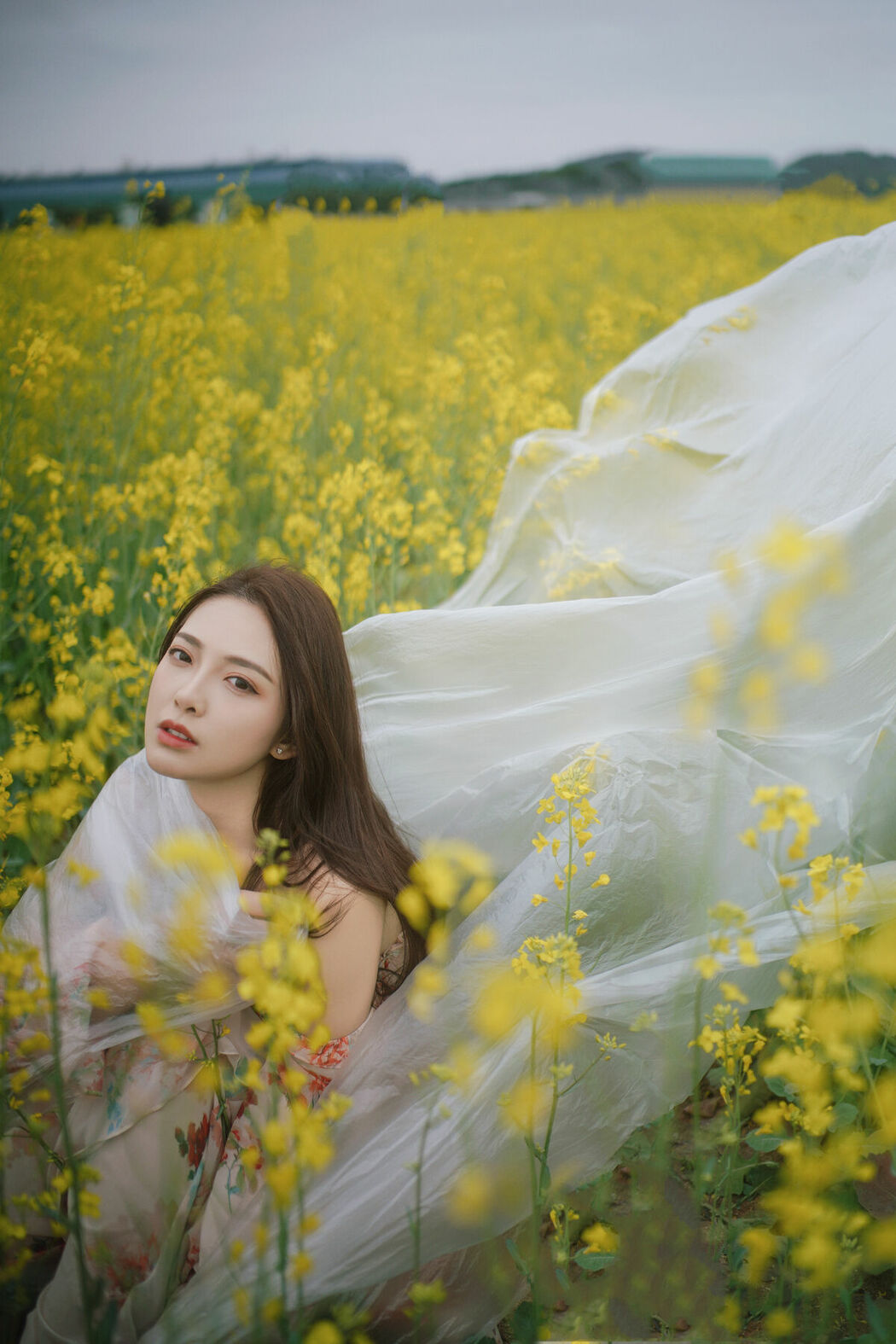 YiTuYu艺图语 Vol.8672 Ying Er YY (52P)