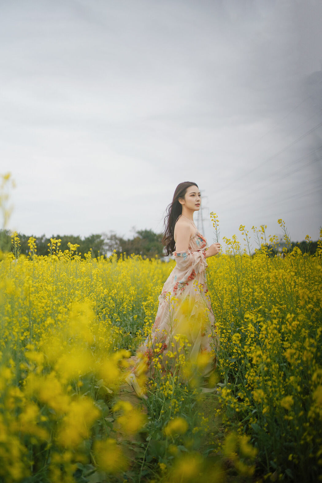 YiTuYu艺图语 Vol.8672 Ying Er YY (52P)