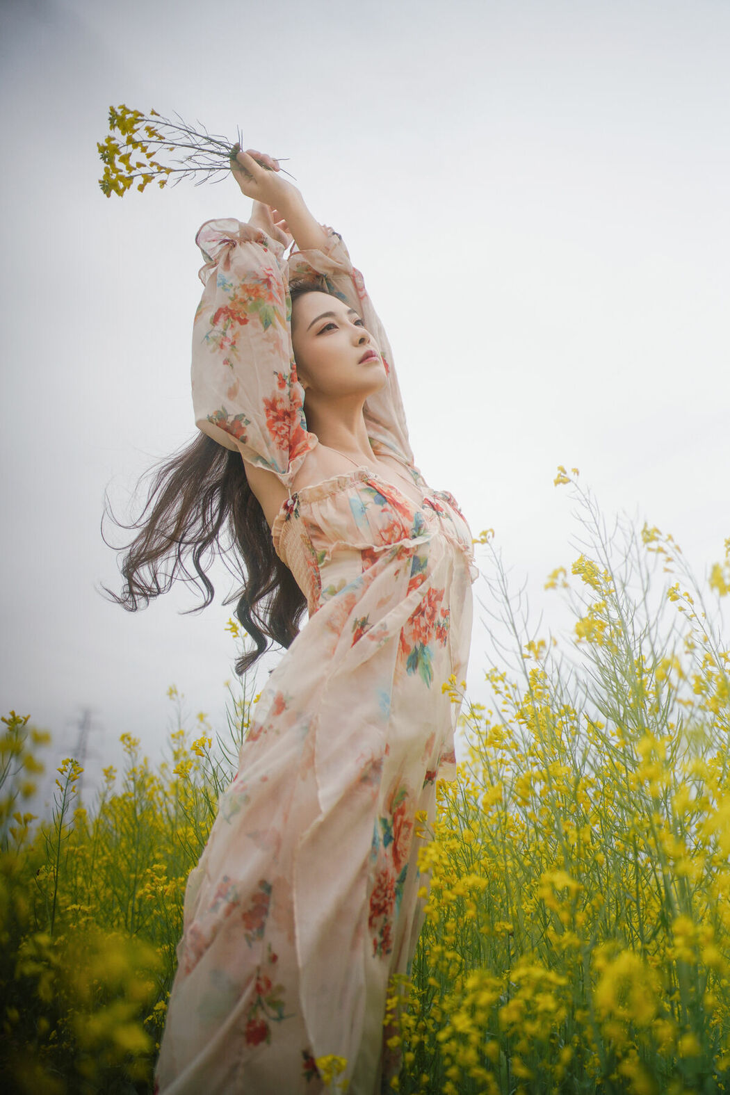 YiTuYu艺图语 Vol.8672 Ying Er YY (52P)