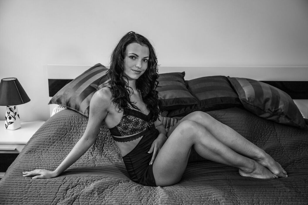 MetArt Sapphira – Felter Part03 (50P)