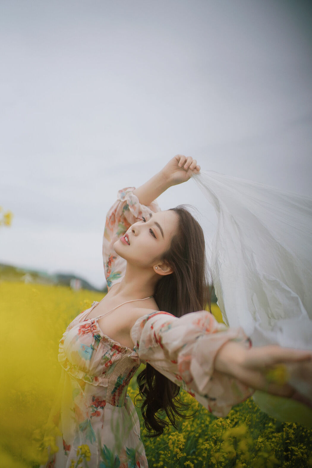 YiTuYu艺图语 Vol.8672 Ying Er YY (52P)