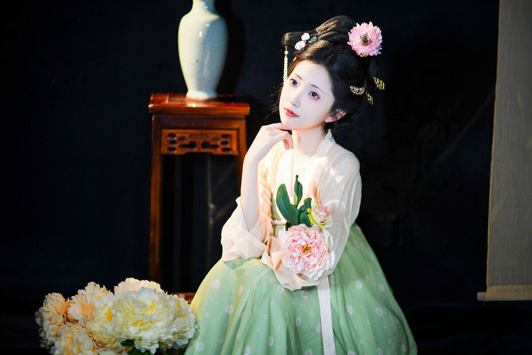 YiTuYu艺图语 Vol.8680 Tu Ya W (21P)