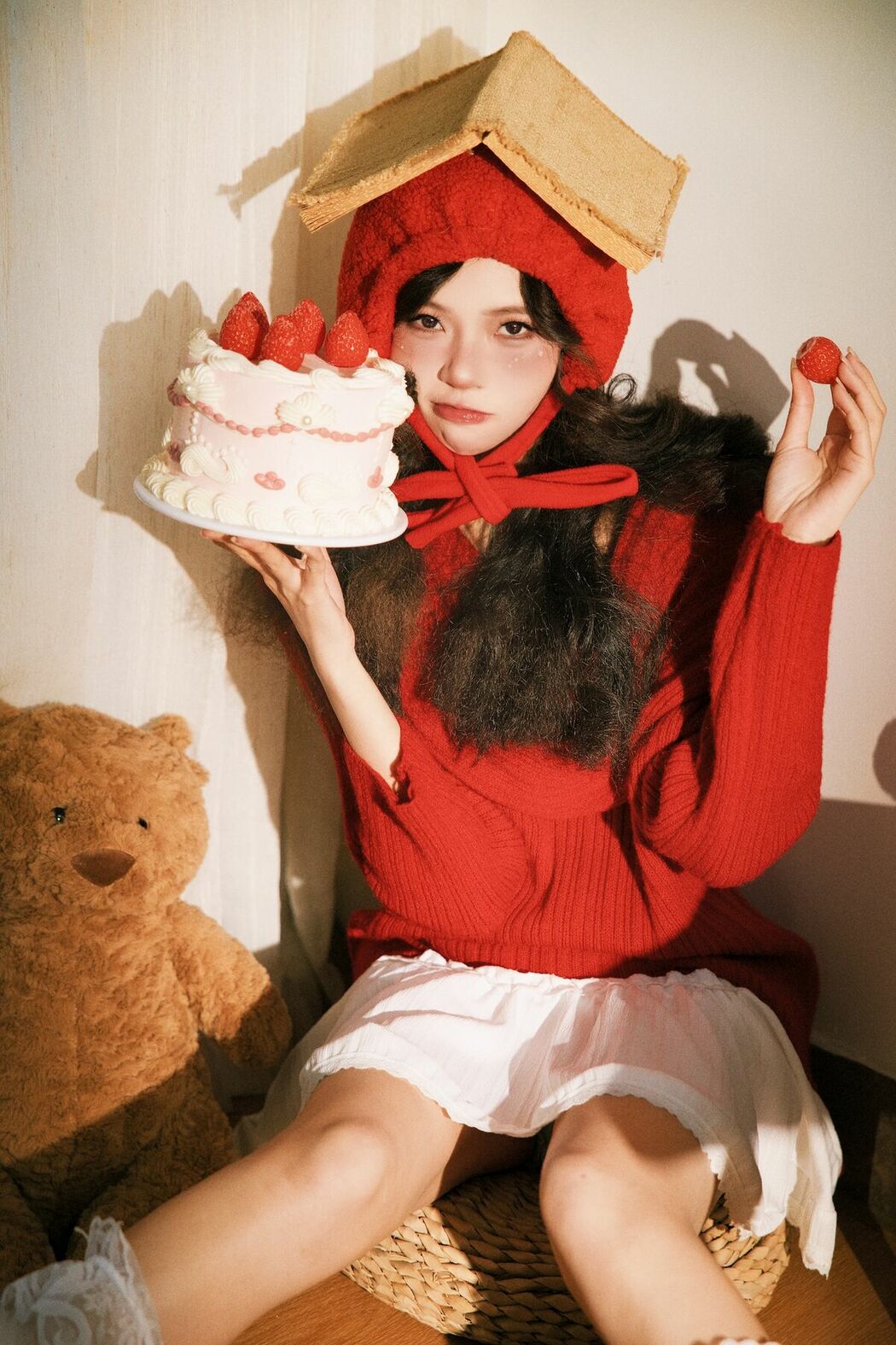 YiTuYu艺图语 Vol.8677 Dan Gao (16P)