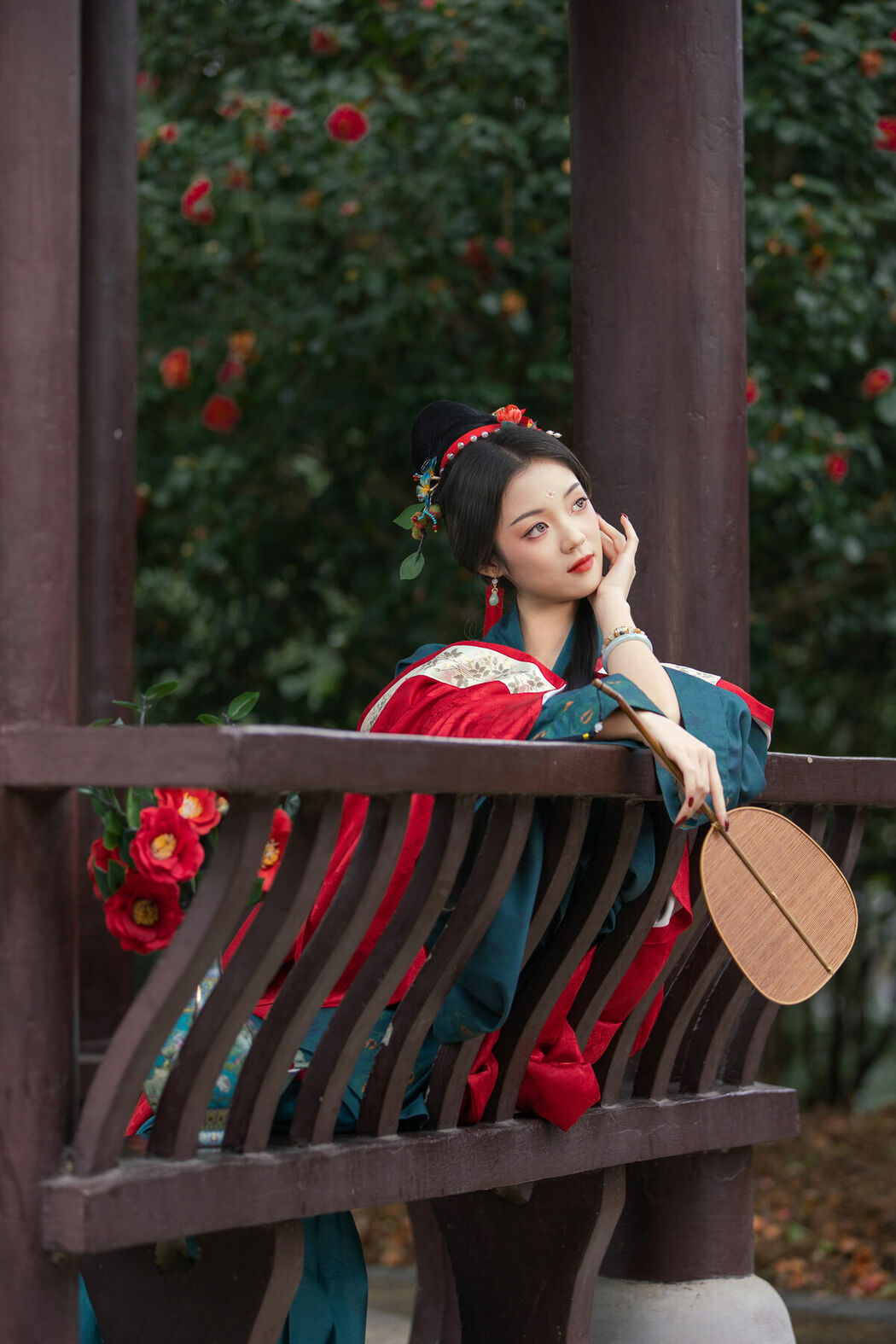 YiTuYu艺图语 Vol.8689 Qi Ni Si Mao (41P)