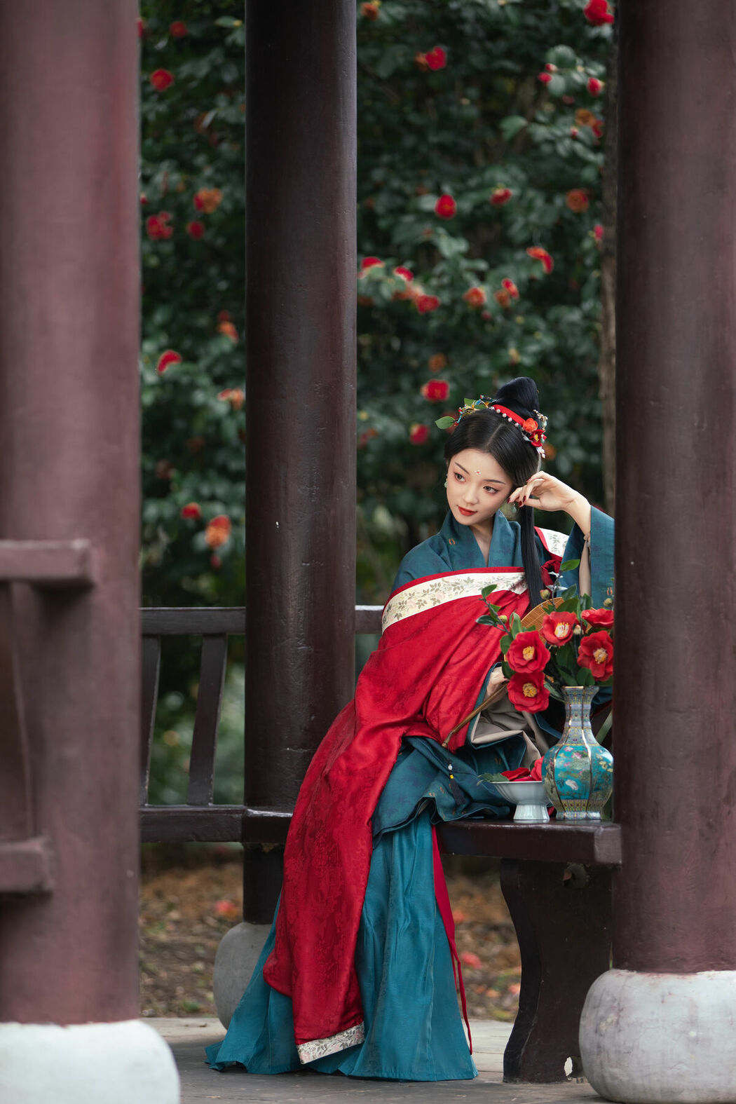 YiTuYu艺图语 Vol.8689 Qi Ni Si Mao (41P)