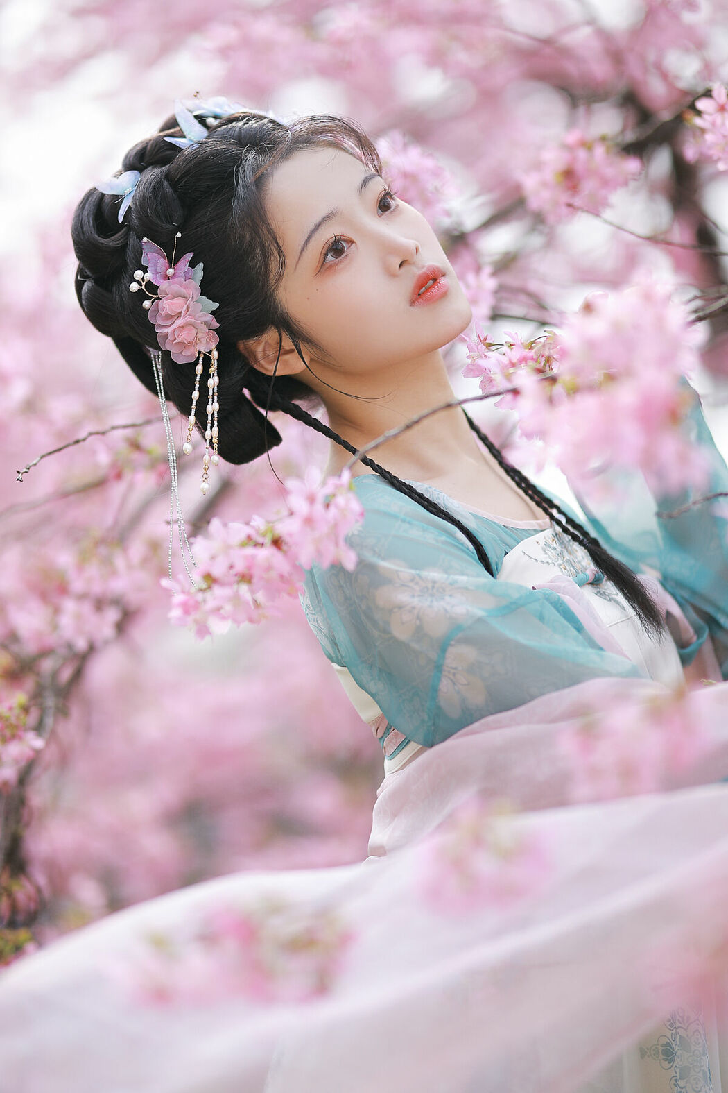 YiTuYu艺图语 Vol.8684 Mian Mian Si Yuan Dao (16P)