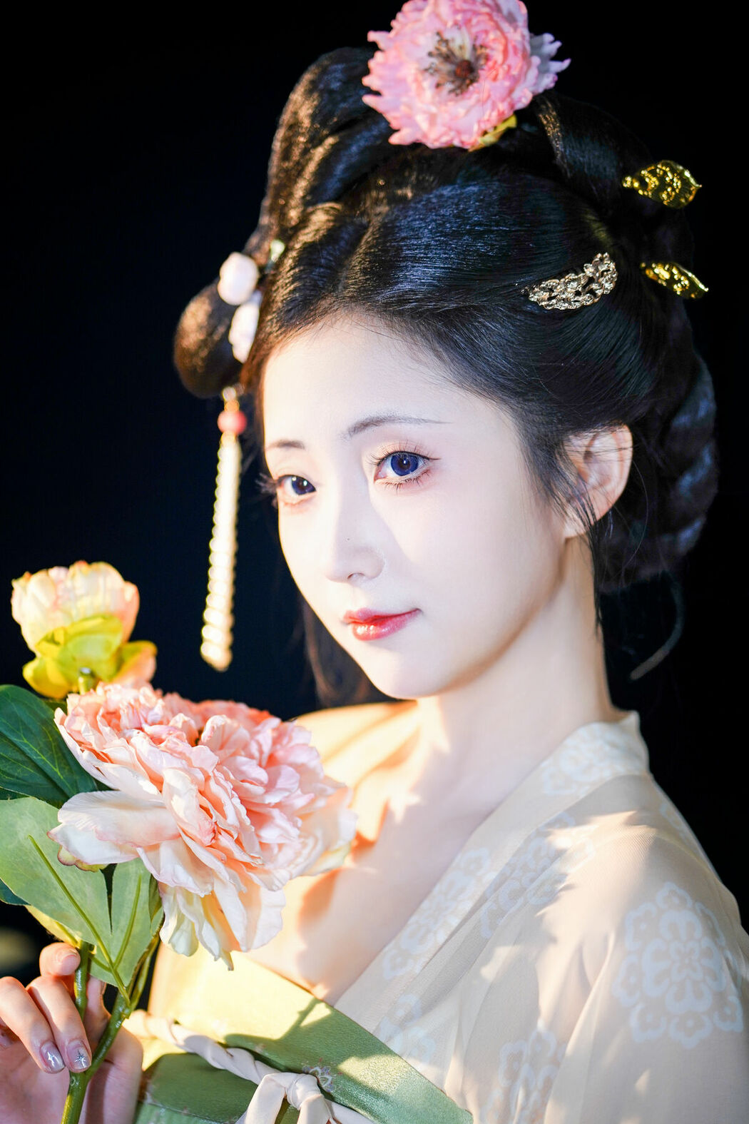 YiTuYu艺图语 Vol.8680 Tu Ya W (21P)