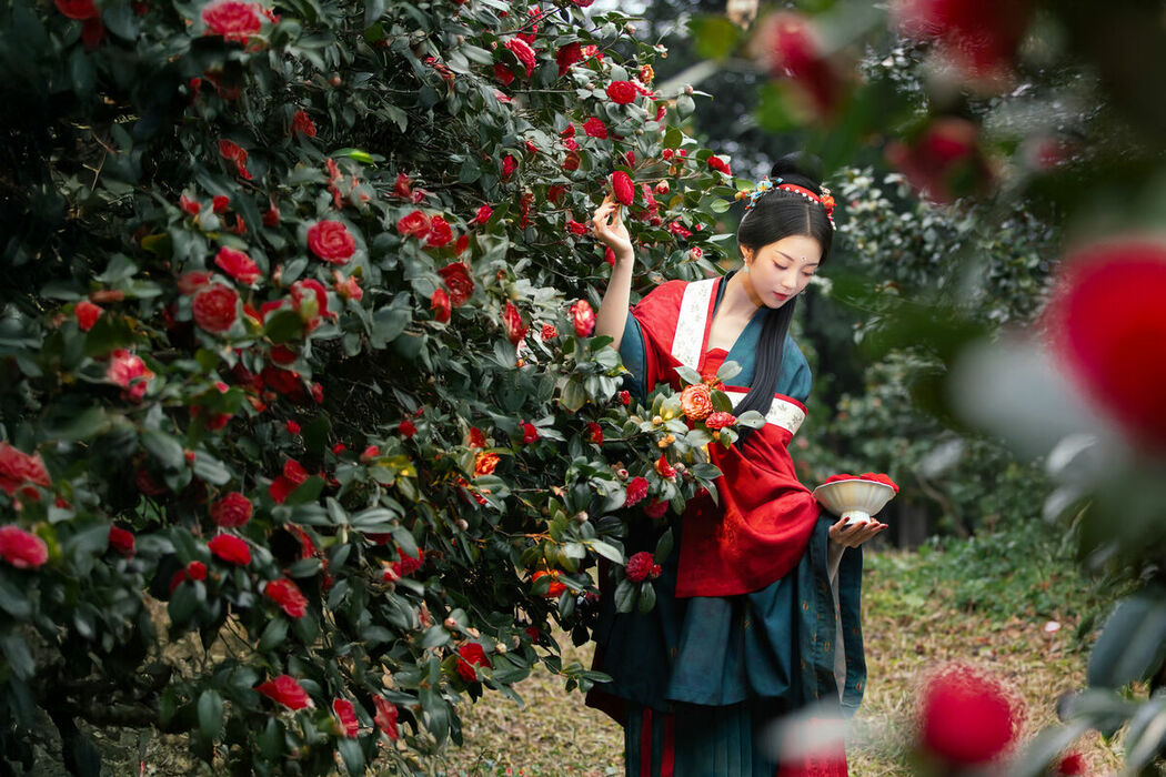 YiTuYu艺图语 Vol.8689 Qi Ni Si Mao (41P)