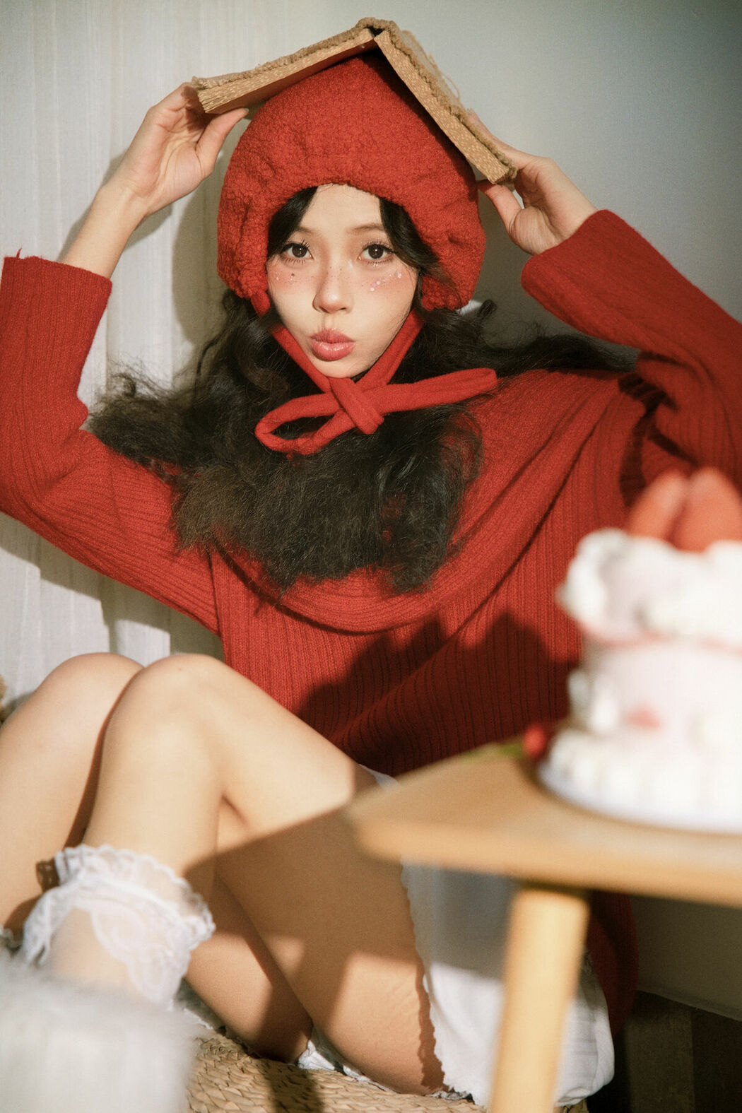 YiTuYu艺图语 Vol.8677 Dan Gao (16P)