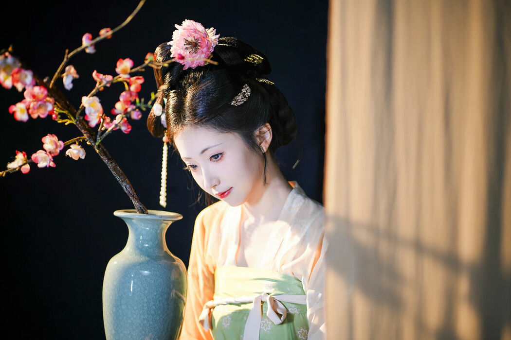 YiTuYu艺图语 Vol.8680 Tu Ya W (21P)