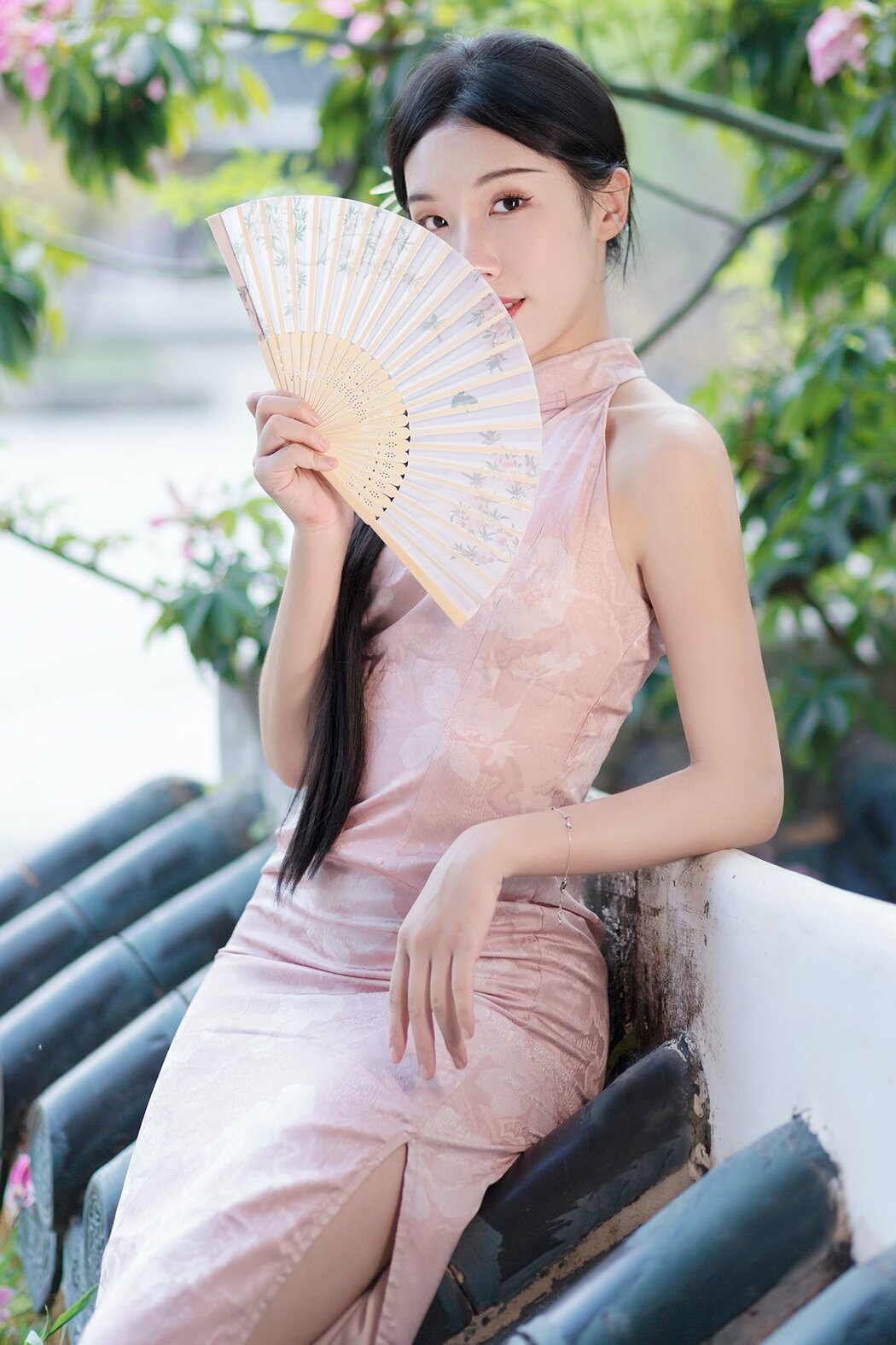 YiTuYu艺图语 Vol.8675 Chu Yin (18P) Cover Photo