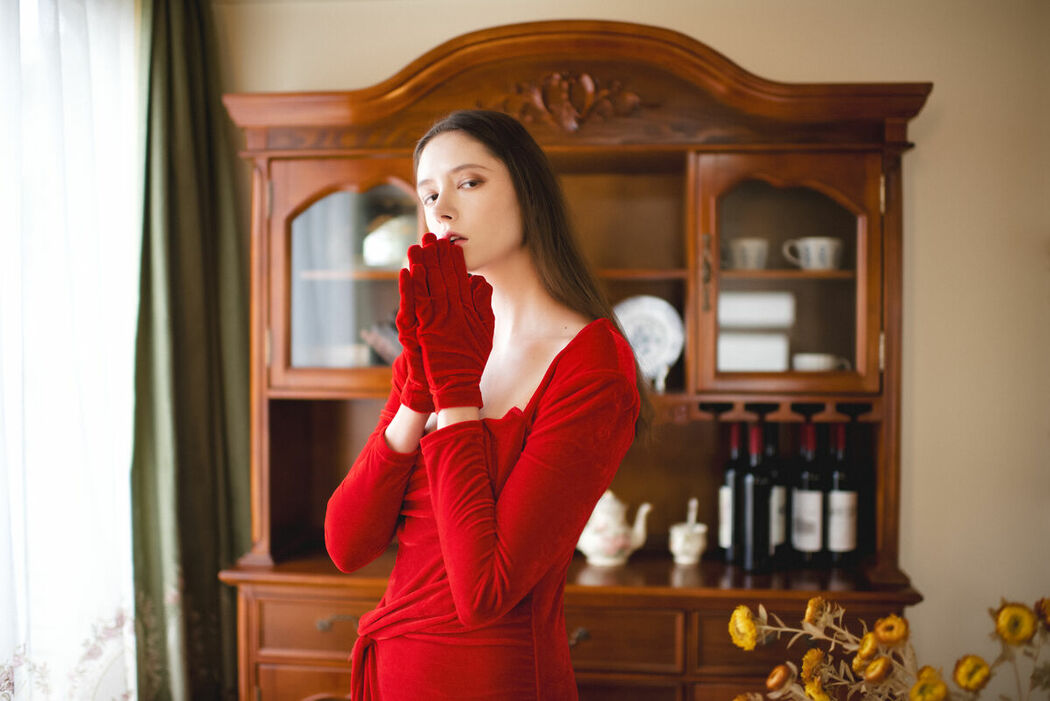 YiTuYu艺图语 Vol.8688 She Mi Tuo Wa (18P)