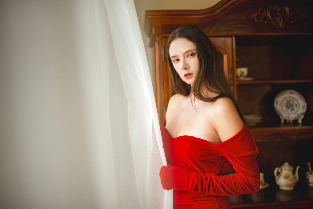 YiTuYu艺图语 Vol.8688 She Mi Tuo Wa (18P)