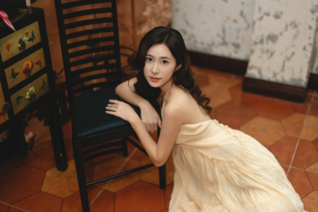 YiTuYu艺图语 Vol.8676 Fu Po (45P)