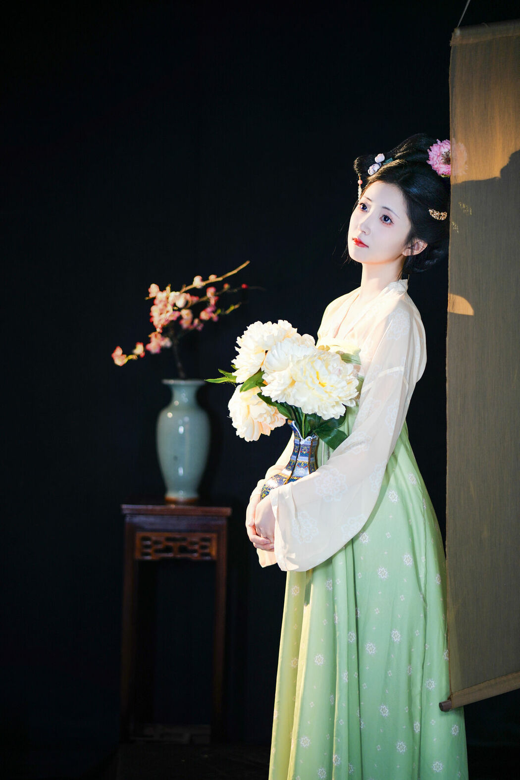 YiTuYu艺图语 Vol.8680 Tu Ya W (21P)