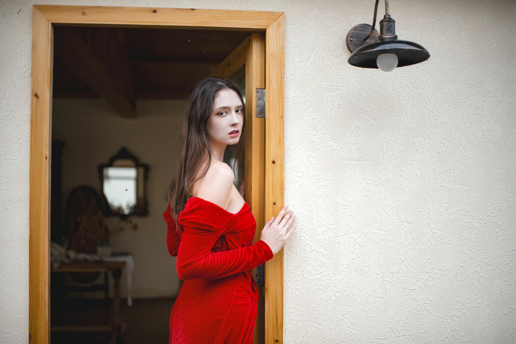 YiTuYu艺图语 Vol.8688 She Mi Tuo Wa (18P)