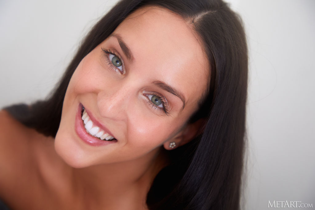 Betzz Supple Beauty Is Soon Perfectly Naked