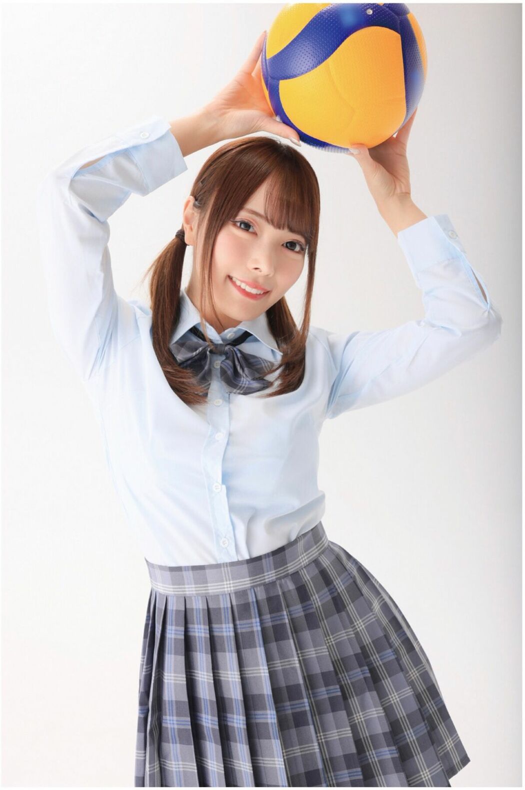 JP Ranran 蘭々 – Prestige Photobook Absolute Sports Pose 絶対的スポーツポーズ集 Part01 (37P)