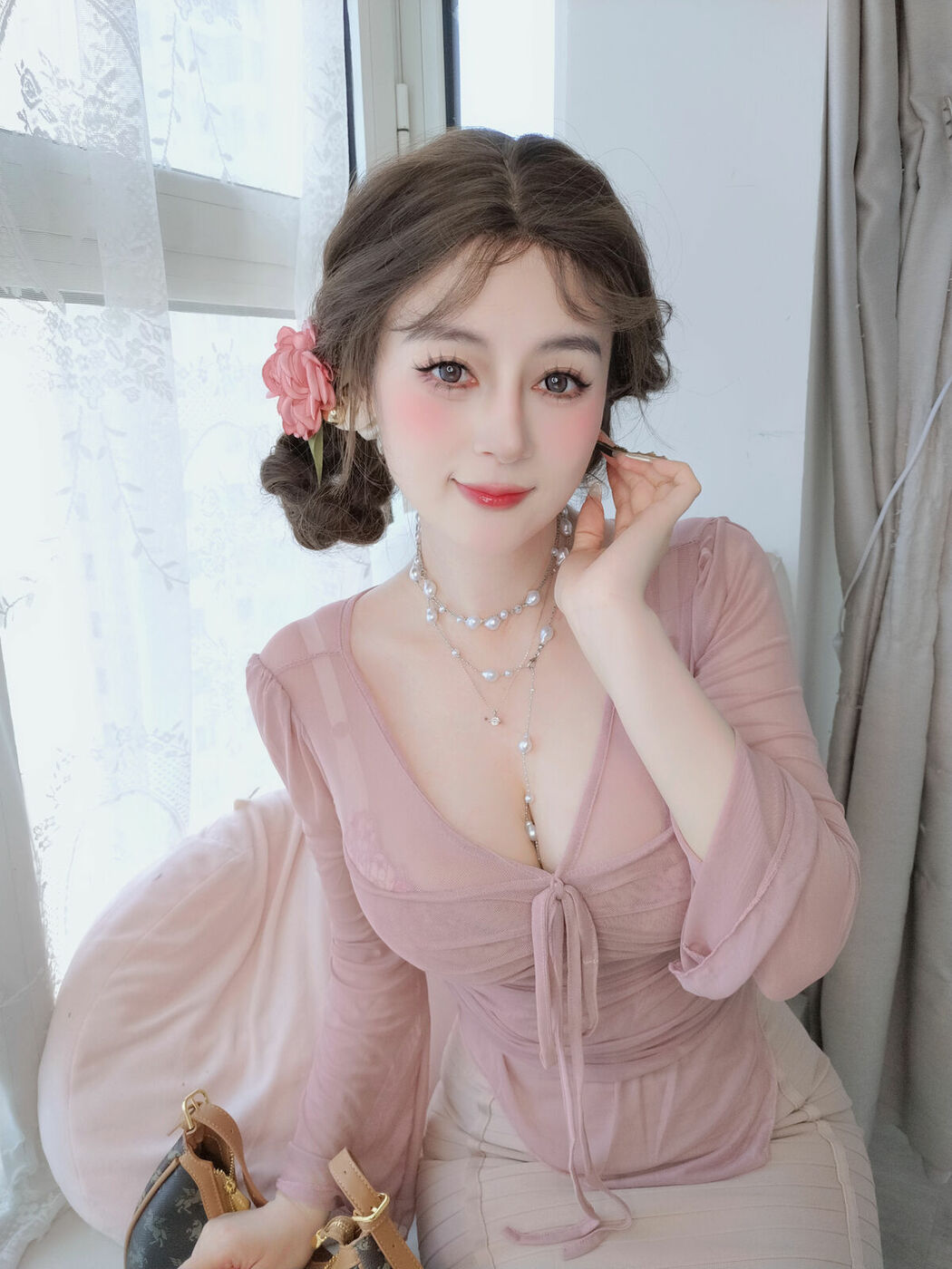 Coser@白银81 – Fantia 2024年11月会员合集16套 Part02 (69P)