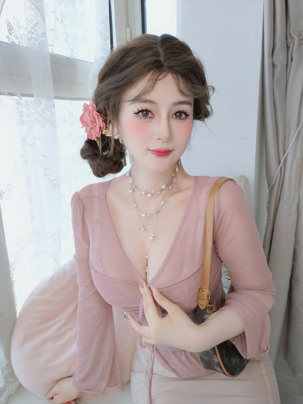 Coser@白银81 – Fantia 2024年11月会员合集16套 Part02 (69P)