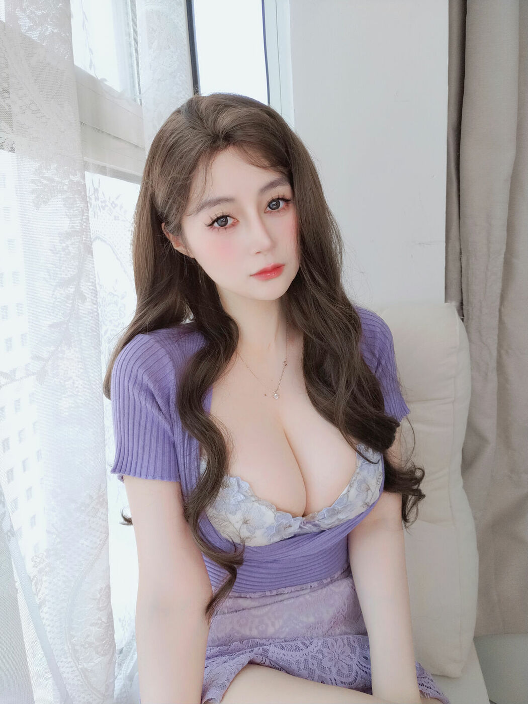 Coser@白银81 – Fantia 2024年11月会员合集16套 Part01 (70P – 3V)