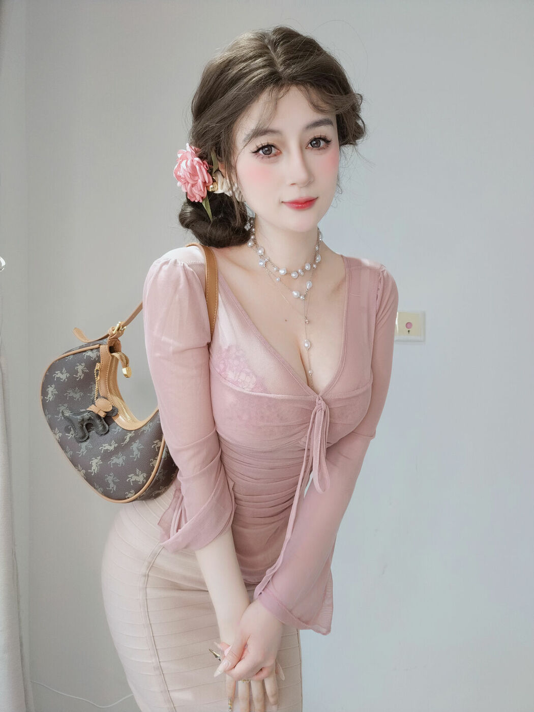 Coser@白银81 – Fantia 2024年11月会员合集16套 Part02 (69P)