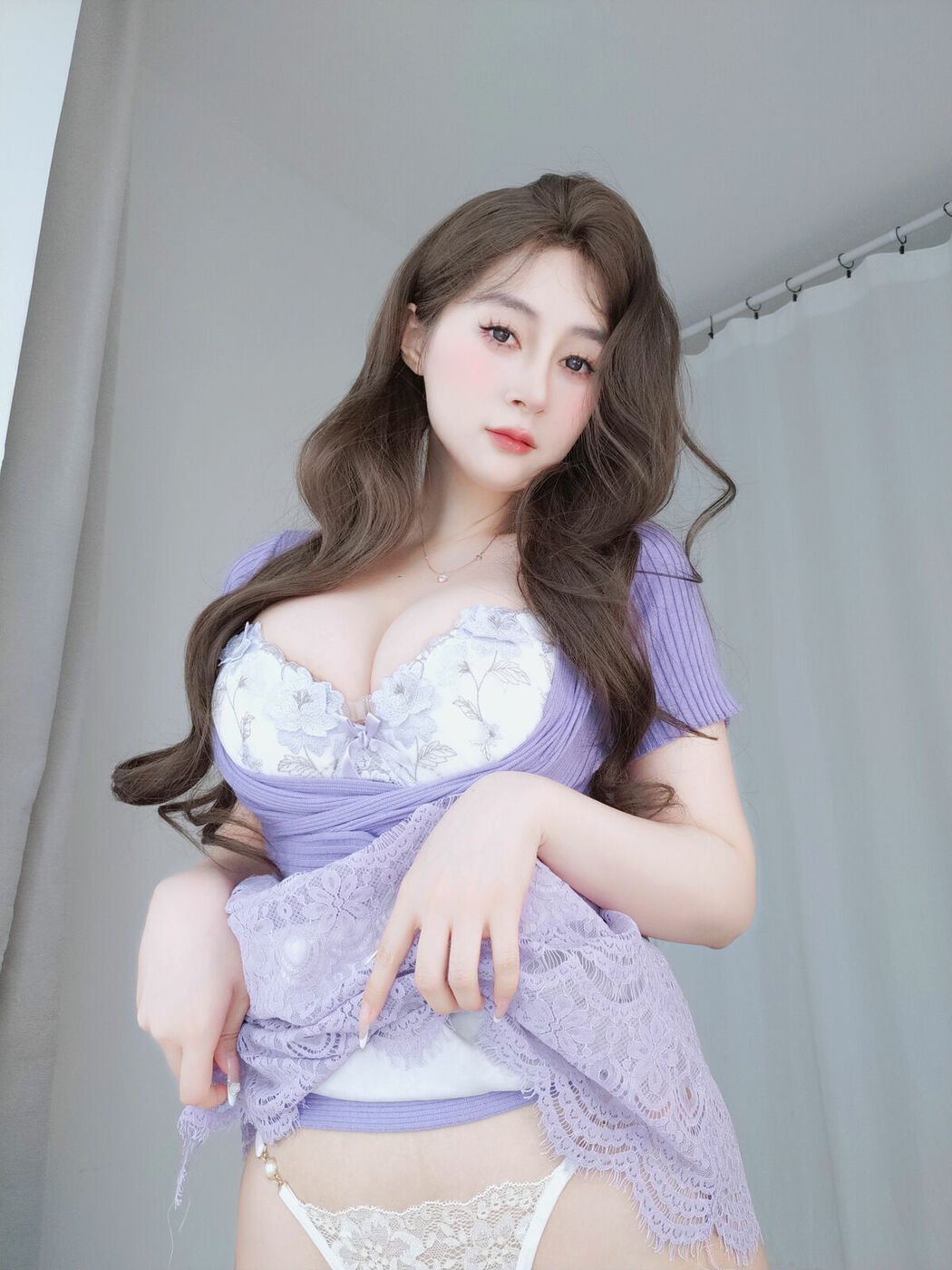 Coser@白银81 – Fantia 2024年11月会员合集16套 Part01 (70P – 3V)